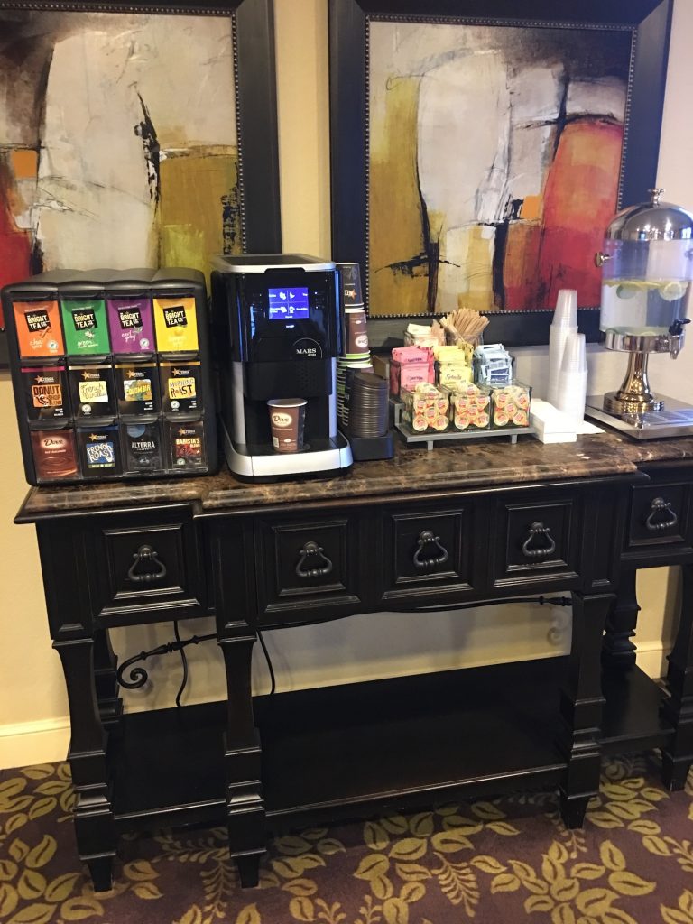 Presidential Club Suite, Complimentary drink station